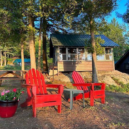 Paddler'S Rest Lakeside Cabins And Motel Long Lake Kültér fotó